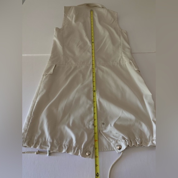 Akris Punto Full Zip Sleeveless Coat /Duster/Utility Jacket Women’s Size 6 Cream - Picture 10 of 10
